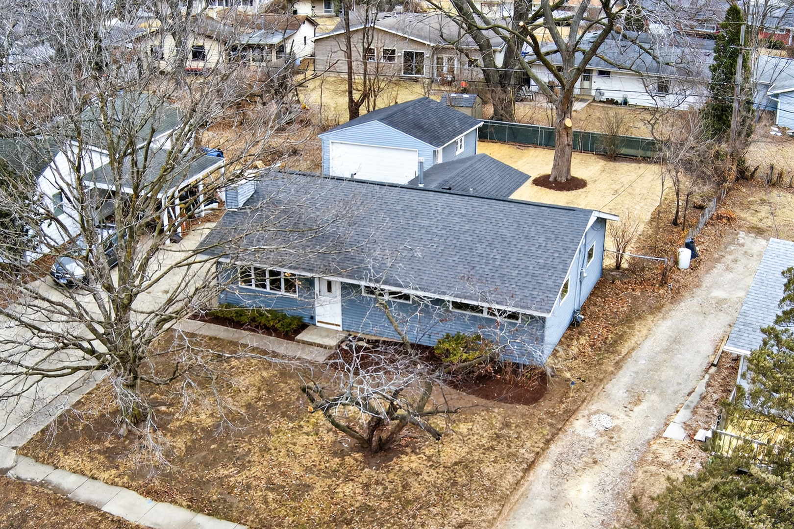 301 River Drive, DeKalb, IL 60115