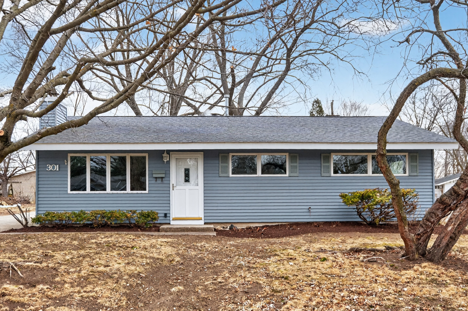 301 River Drive, DeKalb, IL 60115