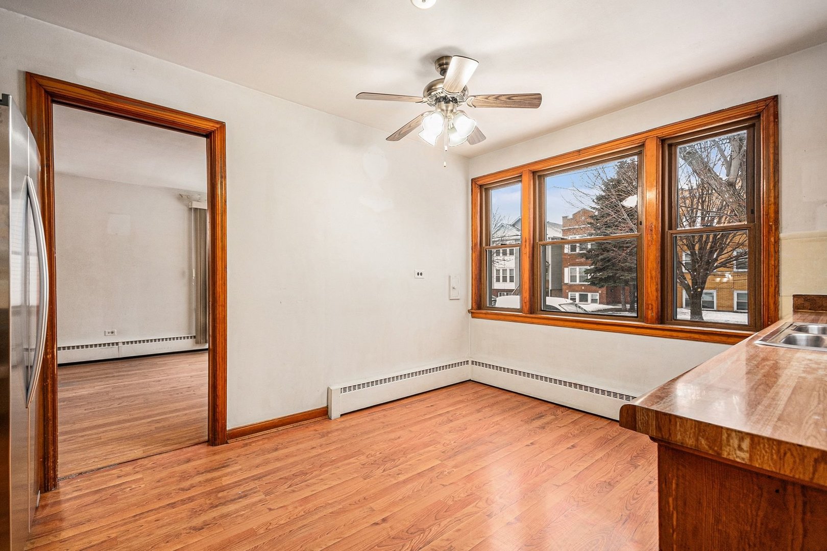 3238 N Narragansett Avenue, Chicago, IL 60634