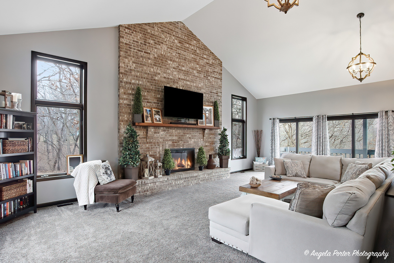 200 Hollow Way, Ingleside, IL 60041