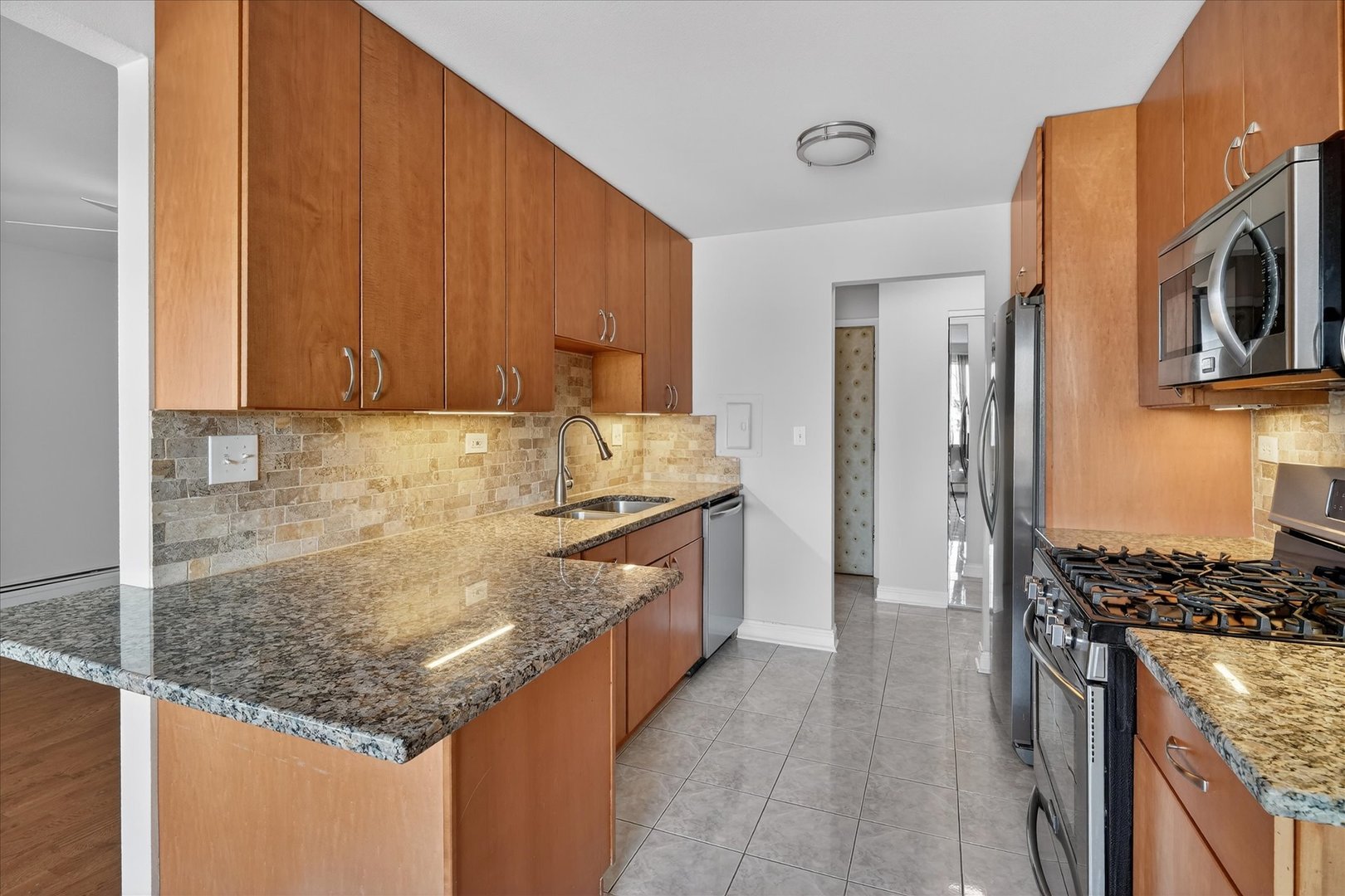 940 E OLD WILLOW Road #312, Prospect Heights, IL 60070