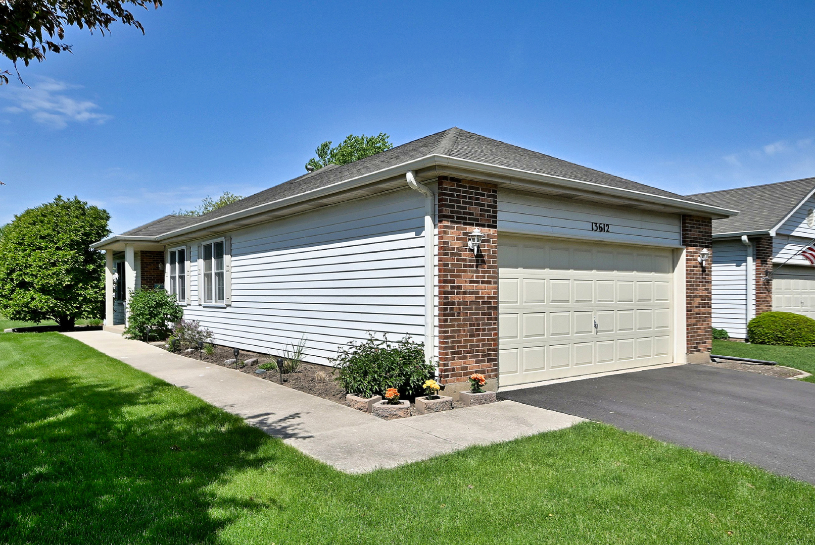 13612 S Magnolia Drive, Plainfield, IL 60544