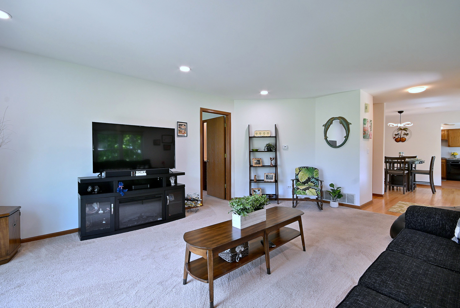 13612 S Magnolia Drive, Plainfield, IL 60544