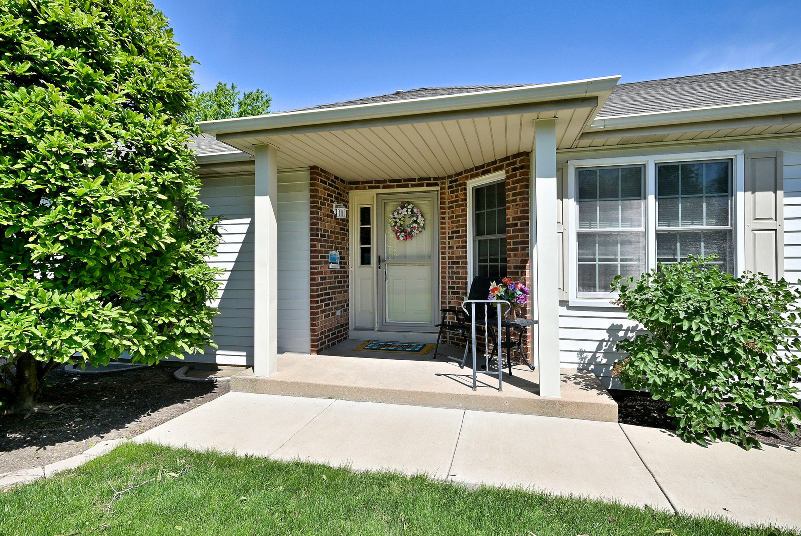 13612 S Magnolia Drive, Plainfield, IL 60544
