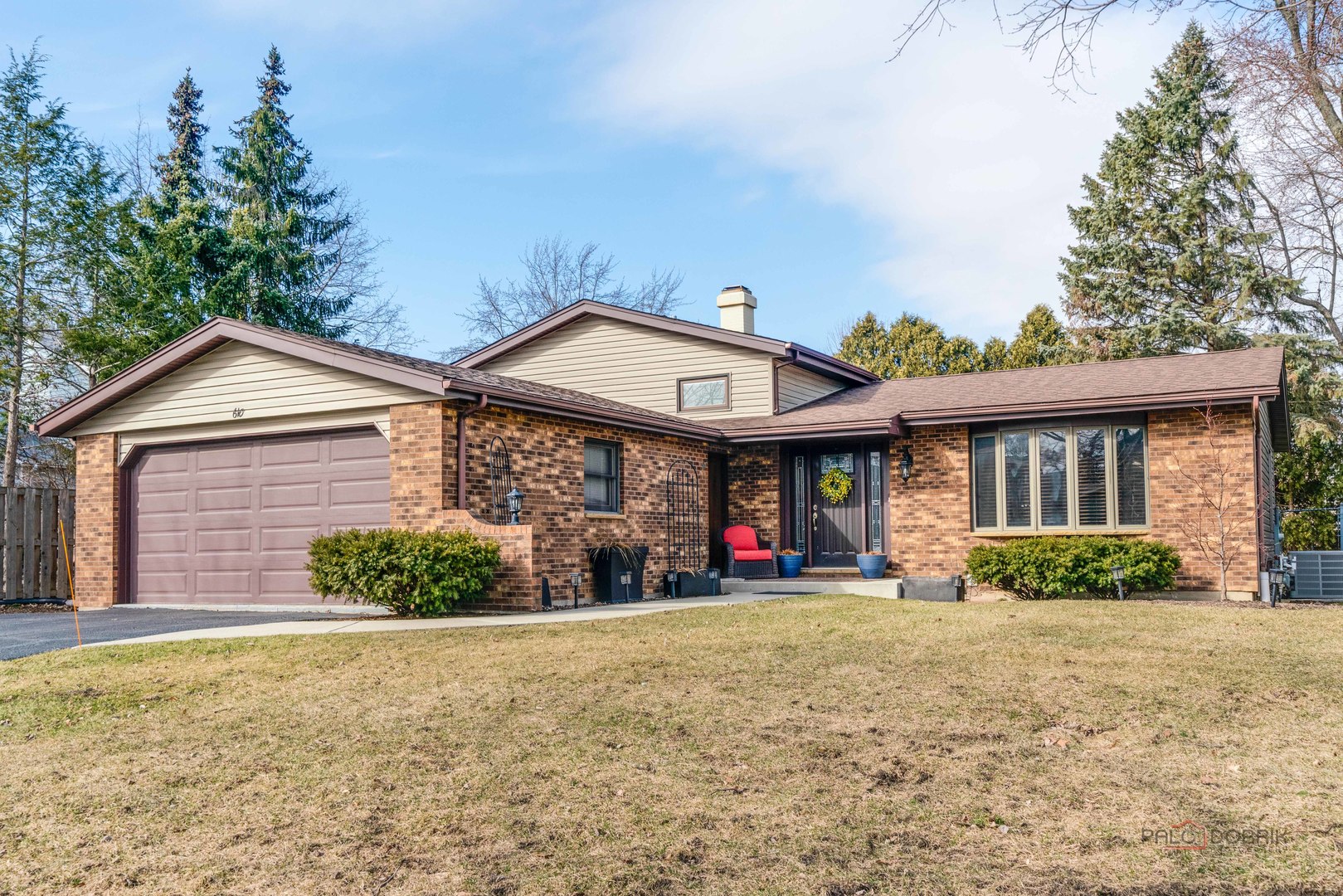 610 Blue Spruce Lane, Mundelein, IL 60060