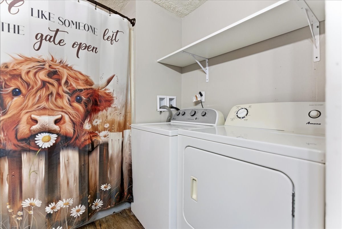 301 N 2nd Avenue, Chenoa, IL 61726