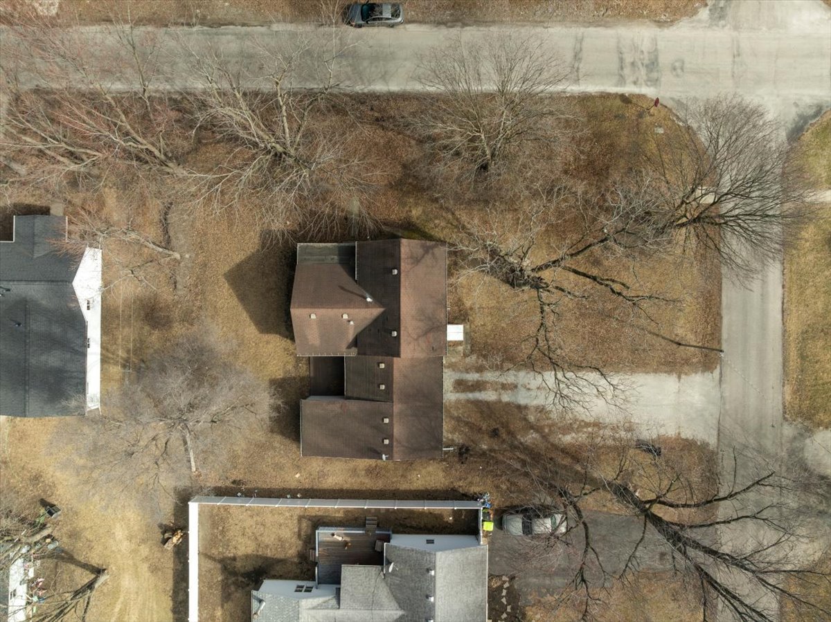 301 N 2nd Avenue, Chenoa, IL 61726