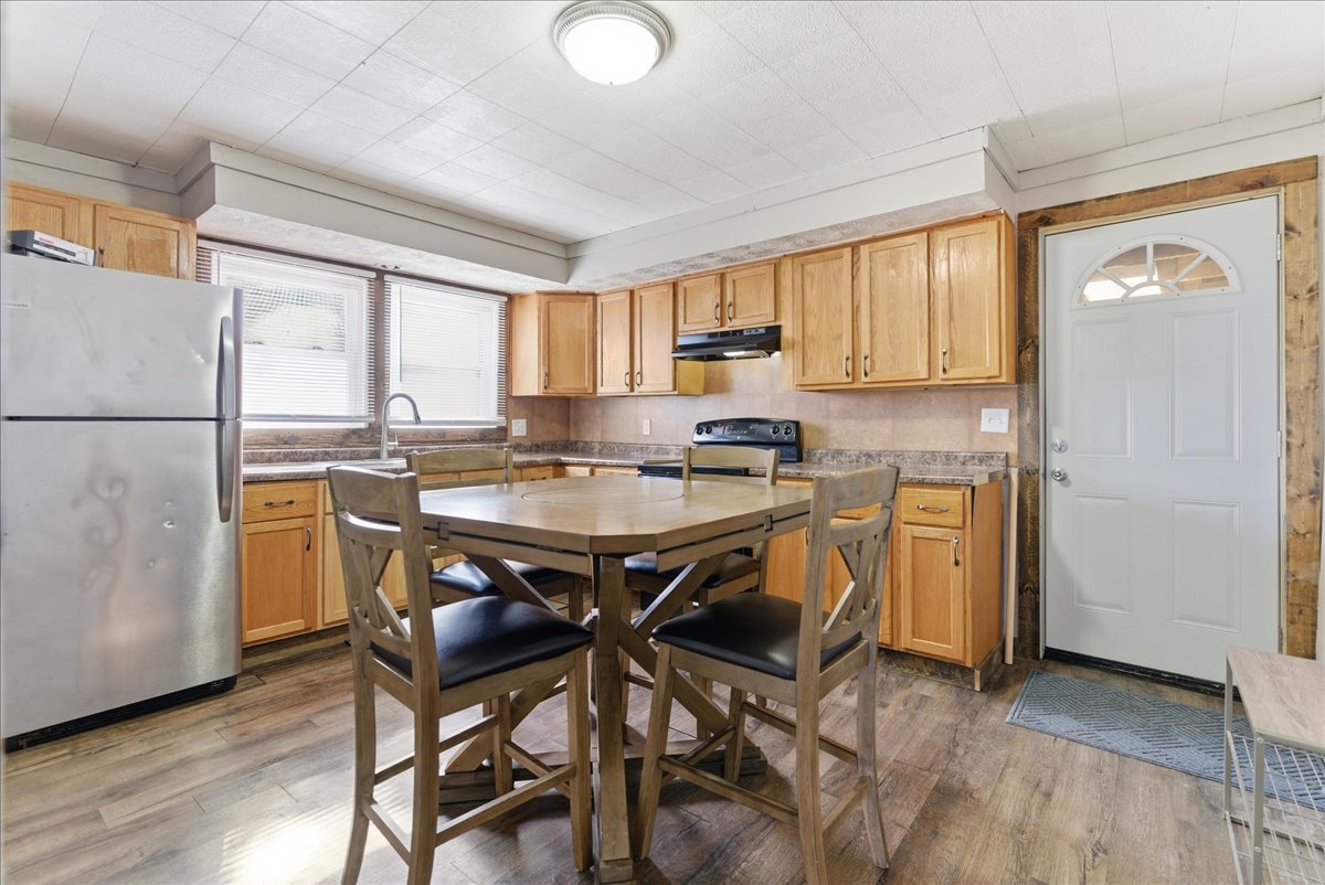 301 N 2nd Avenue, Chenoa, IL 61726