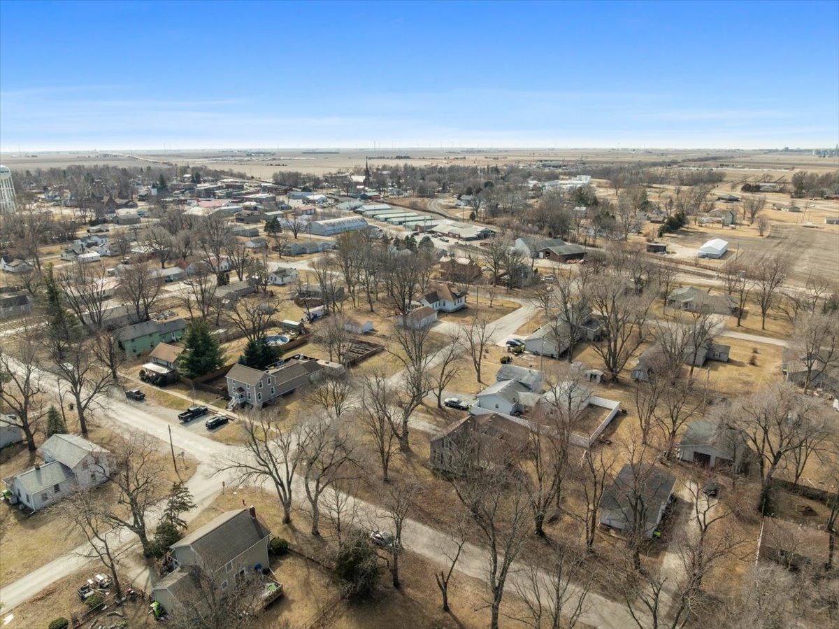 301 N 2nd Avenue, Chenoa, IL 61726