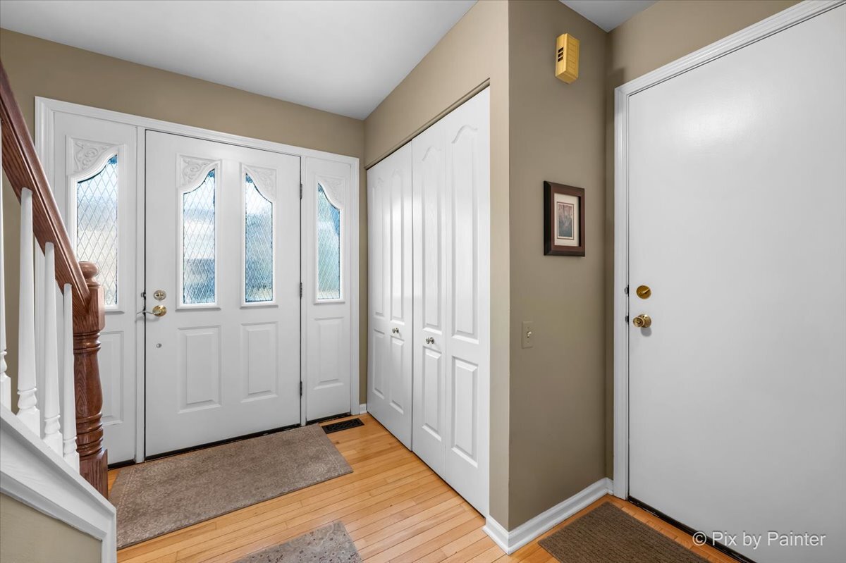 118 Versailles Court, Bloomingdale, IL 60108