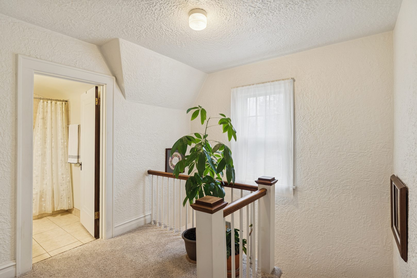 802 Kirkwood Avenue, Winthrop Harbor, IL 60096