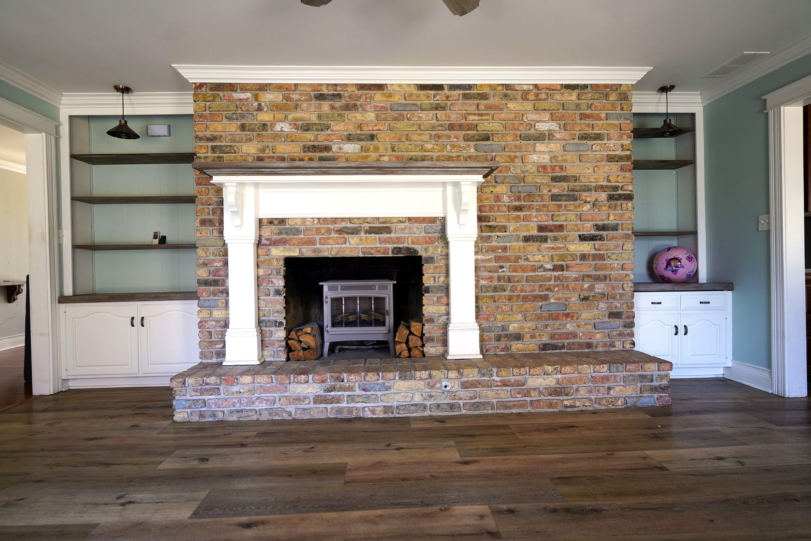 2 Golfview Place, DeKalb, IL 60115