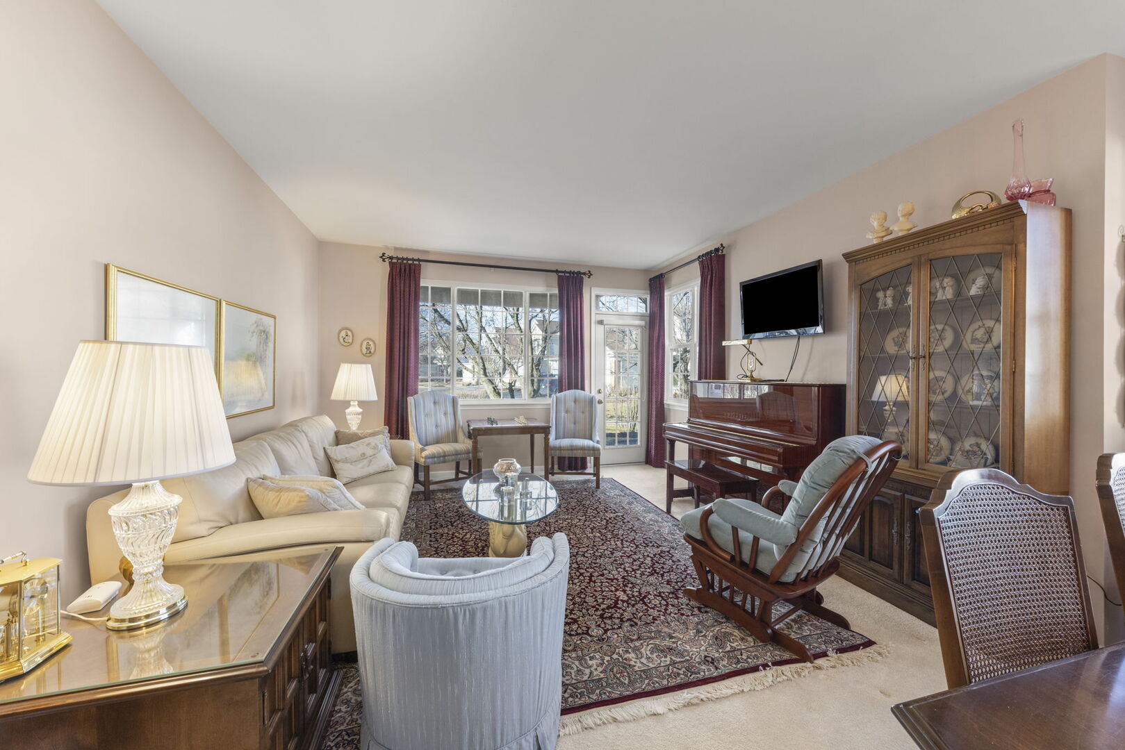 32006 MILLARD Circle, Warrenville, IL 60555