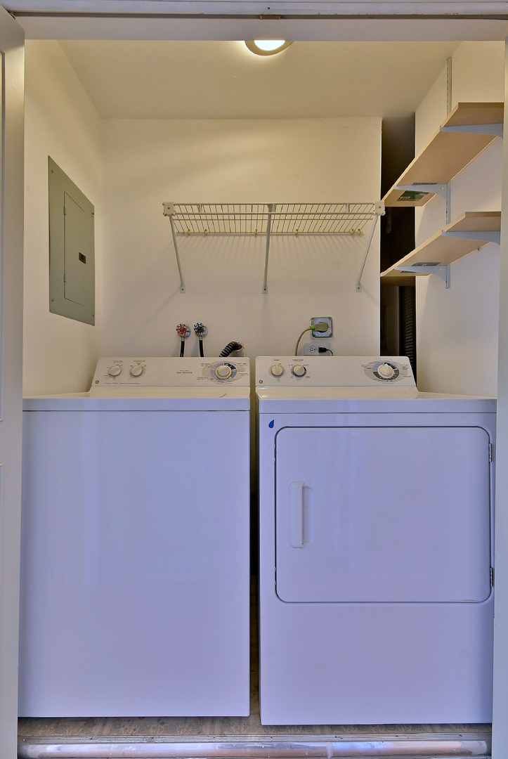 10512 S RIDGE COVE Drive #31C, Chicago Ridge, IL 60415