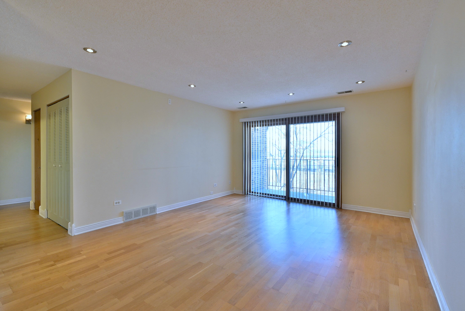 10512 S RIDGE COVE Drive #31C, Chicago Ridge, IL 60415