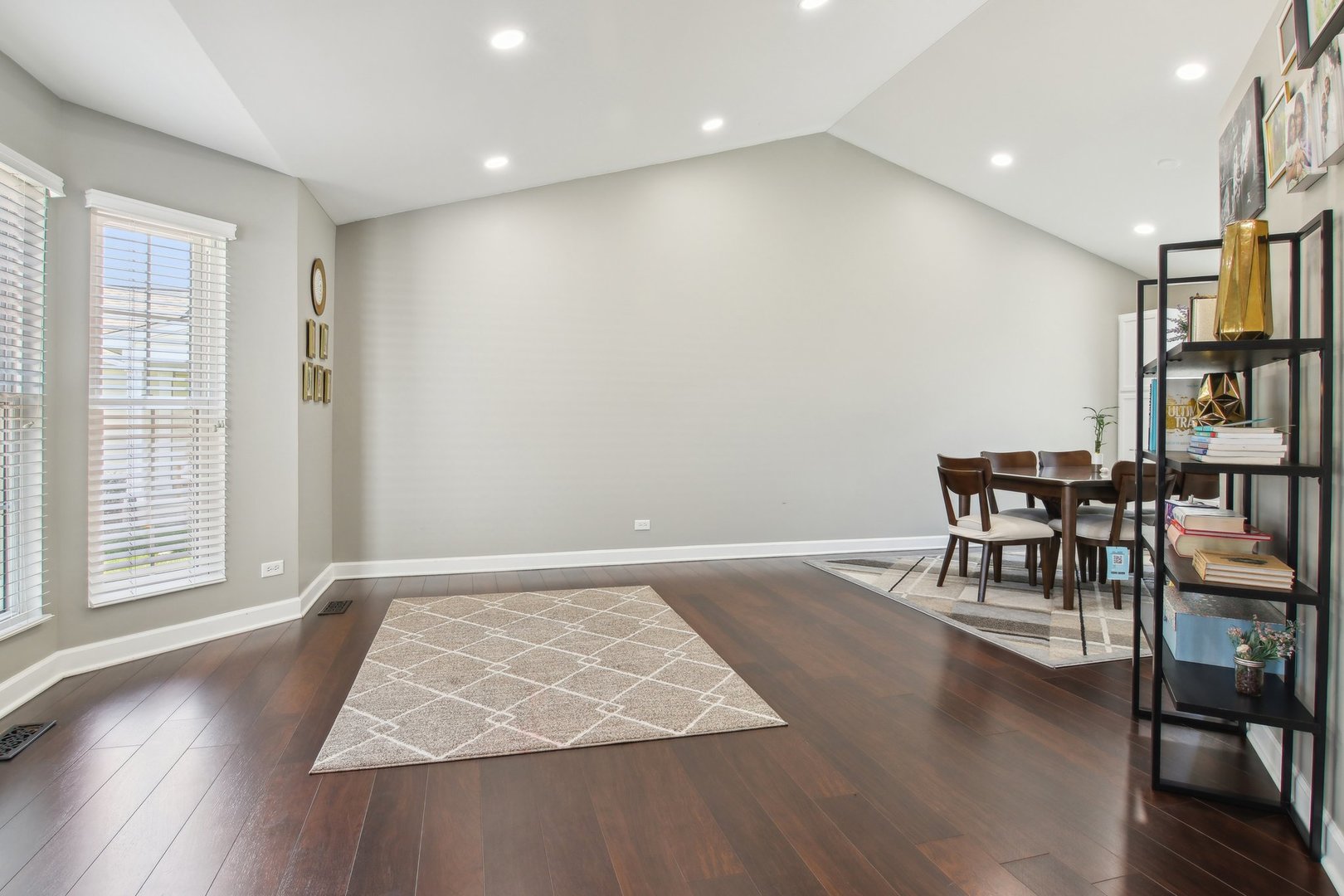 24339 W Apple Tree Lane, Plainfield, IL 60585