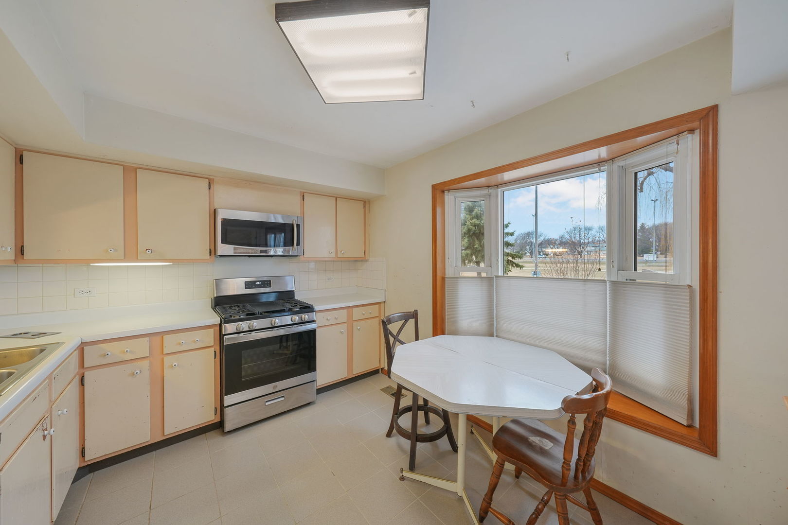 184 S Circle Avenue, Bloomingdale, IL 60108