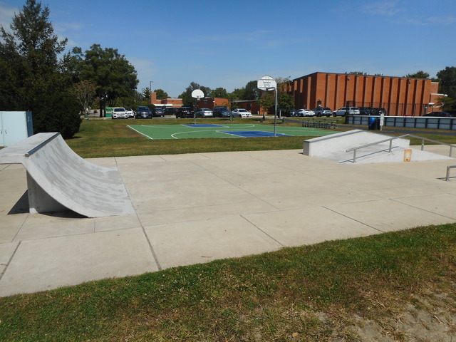 184 S Circle Avenue, Bloomingdale, IL 60108