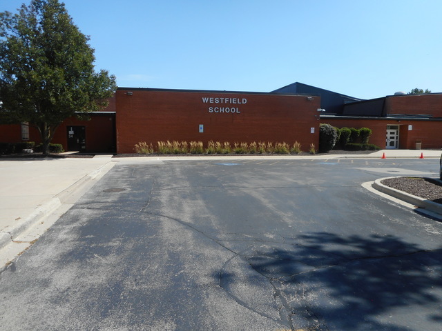 184 S Circle Avenue, Bloomingdale, IL 60108