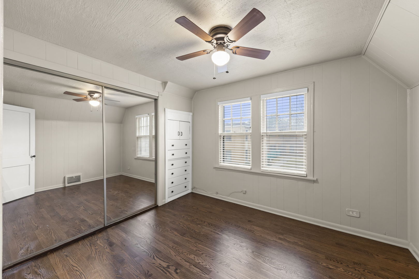 16735 Dixie Highway, Hazel Crest, IL 60429