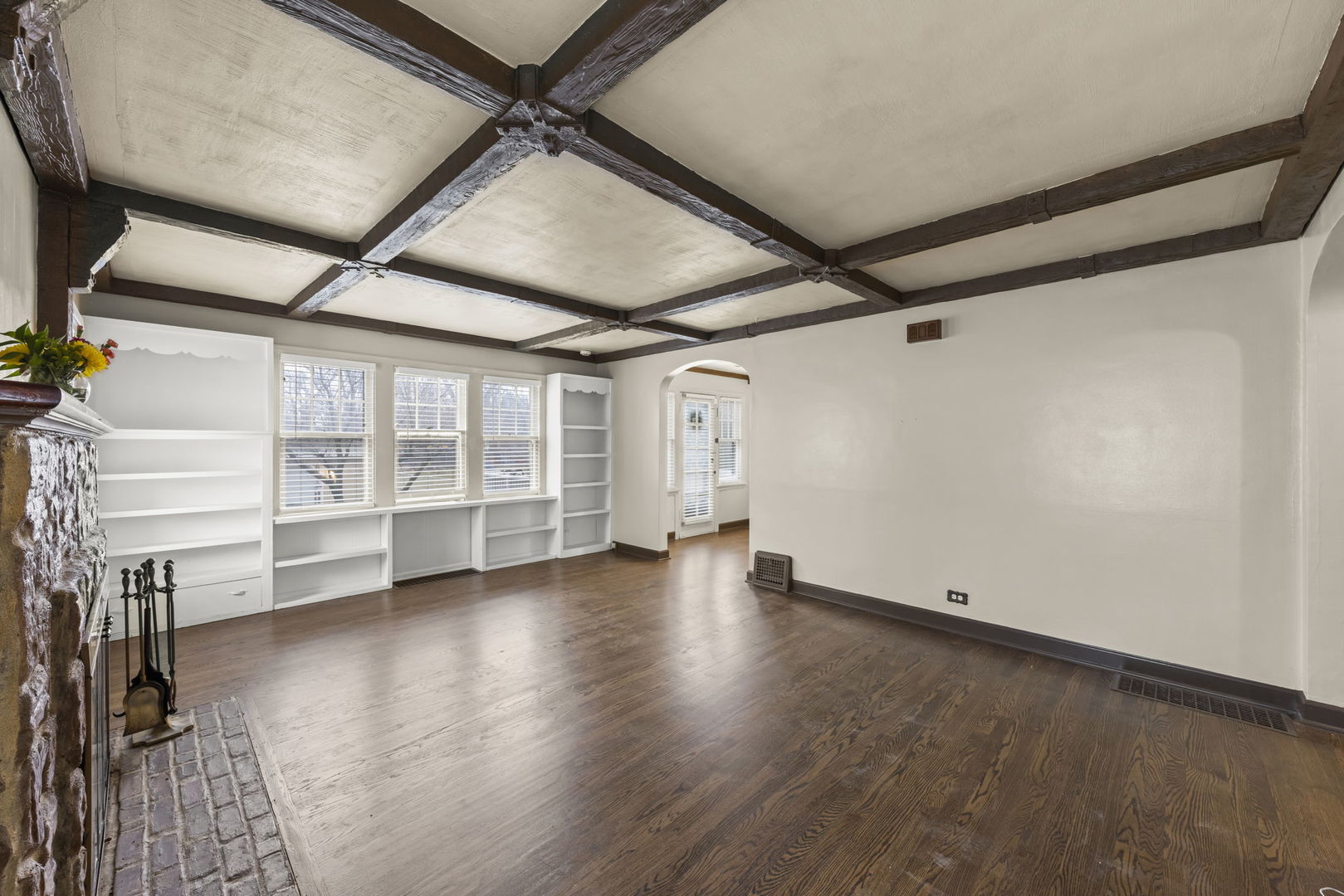 16735 Dixie Highway, Hazel Crest, IL 60429