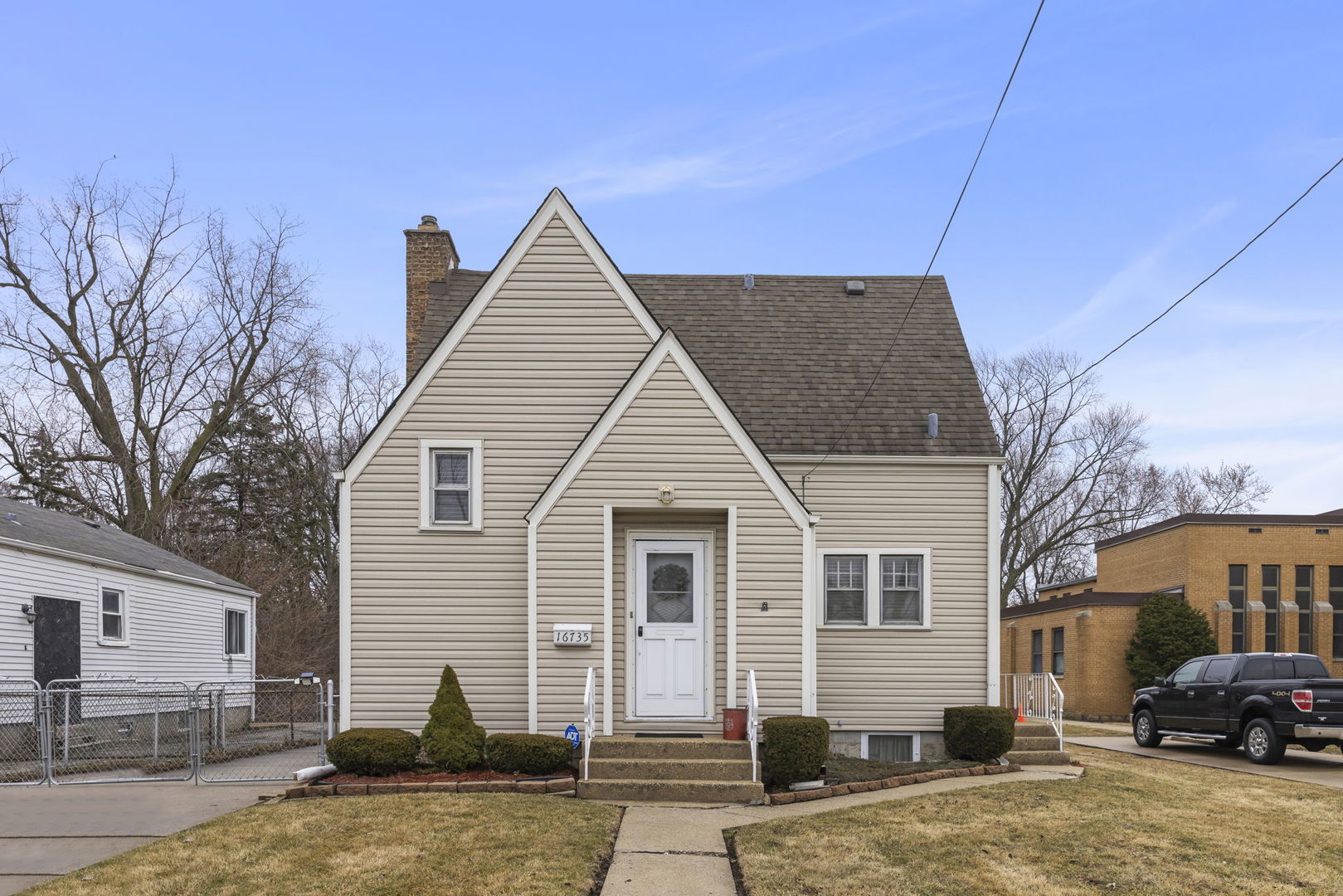 16735 Dixie Highway, Hazel Crest, IL 60429