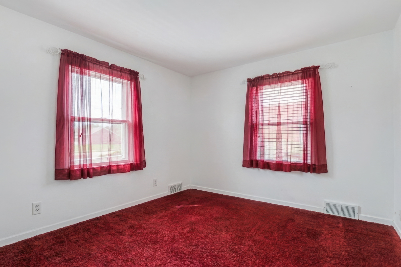 2207 Eshcol Avenue, Zion, IL 60099