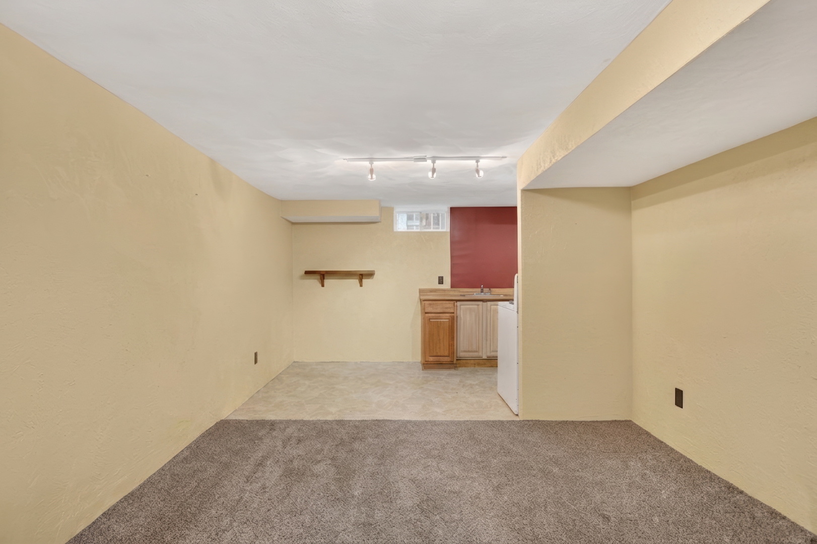 2207 Eshcol Avenue, Zion, IL 60099
