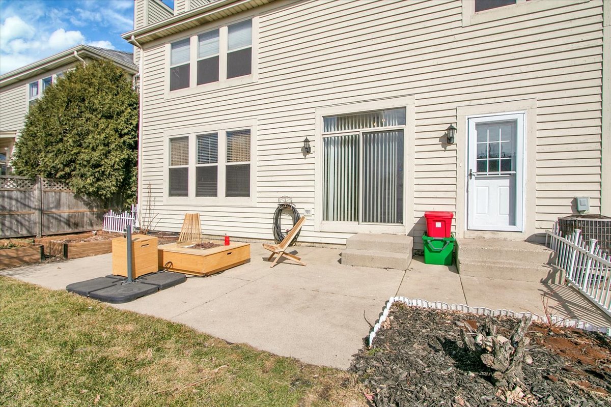 44 Westover Road, Highwood, IL 60040