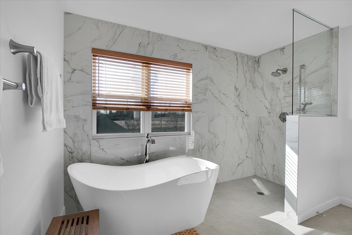 44 Westover Road, Highwood, IL 60040