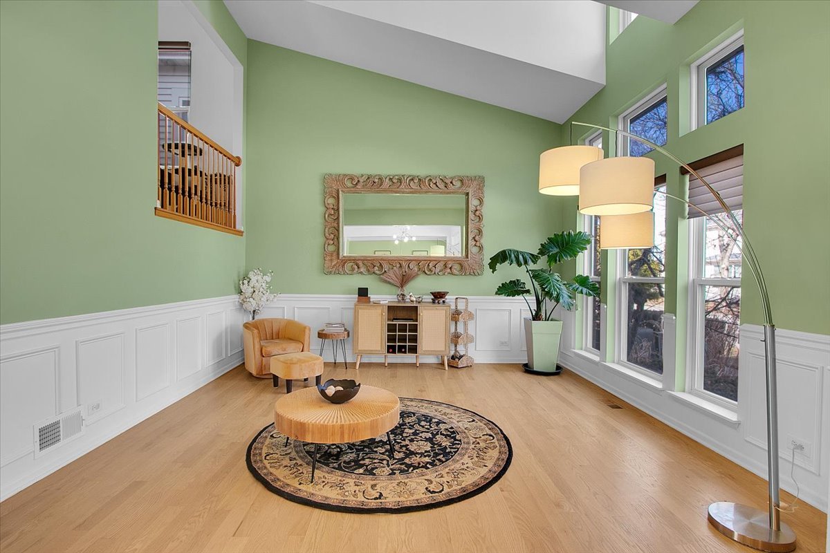 44 Westover Road, Highwood, IL 60040