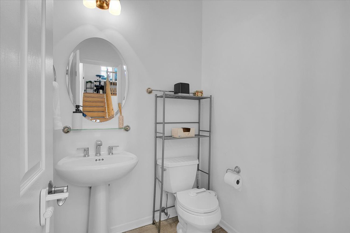 44 Westover Road, Highwood, IL 60040