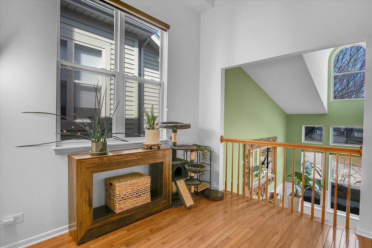 44 Westover Road, Highwood, IL 60040