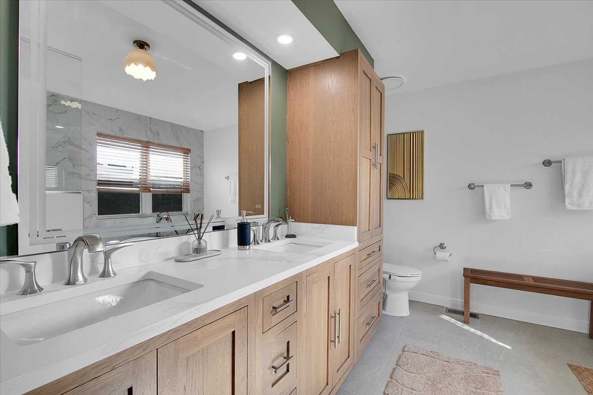 44 Westover Road, Highwood, IL 60040