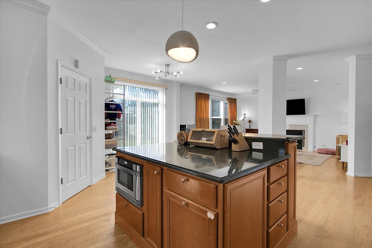 44 Westover Road, Highwood, IL 60040