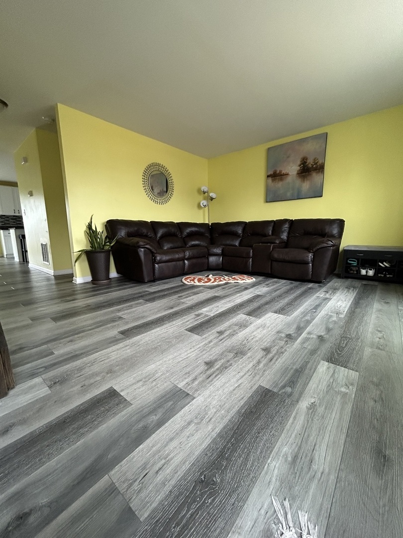 934 Derby Drive, Plano, IL 60545