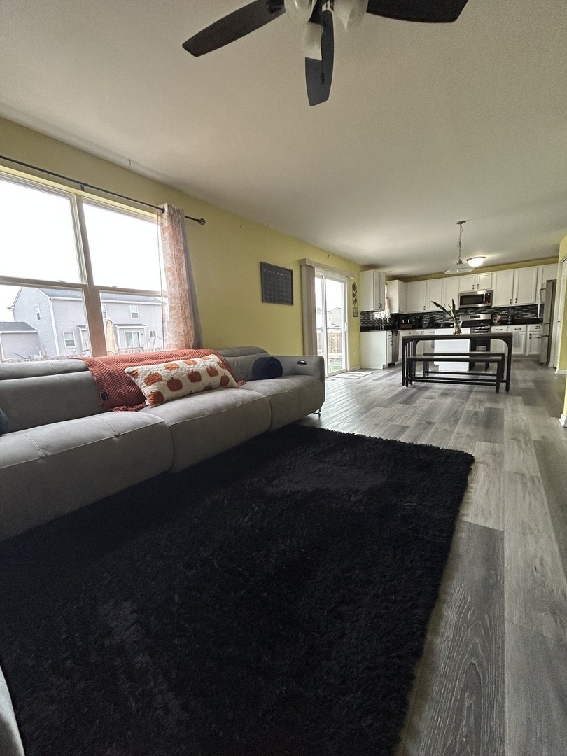 934 Derby Drive, Plano, IL 60545