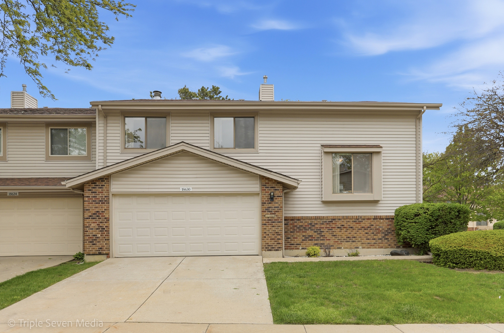18630 Golfview Drive, Hazel Crest, IL 60429