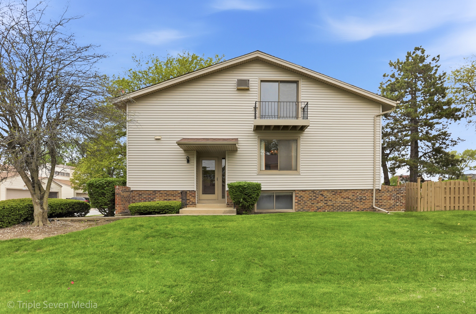 18630 Golfview Drive, Hazel Crest, IL 60429