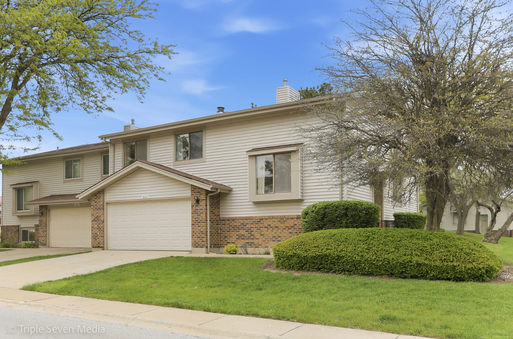 18630 Golfview Drive, Hazel Crest, IL 60429