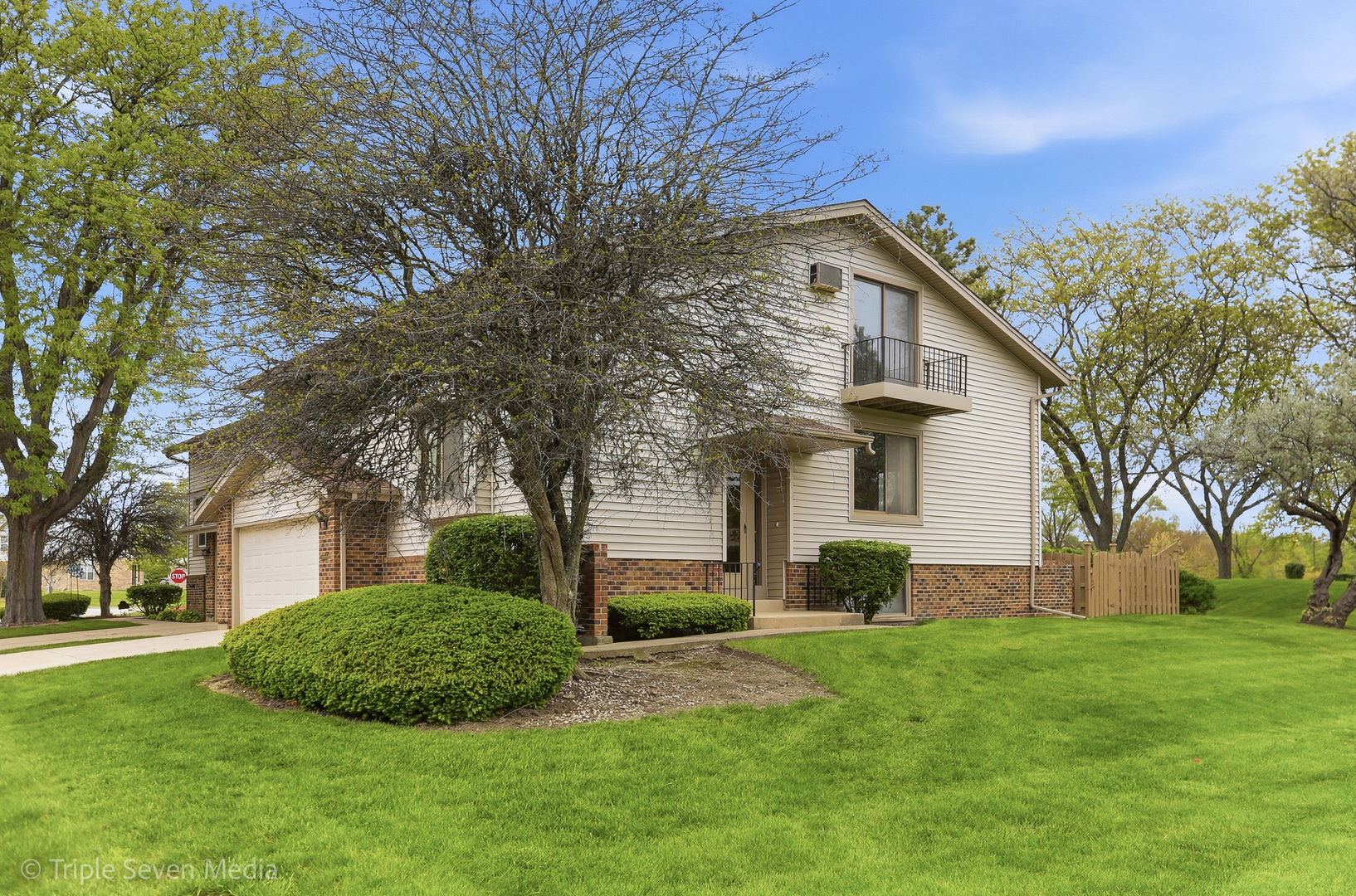 18630 Golfview Drive, Hazel Crest, IL 60429