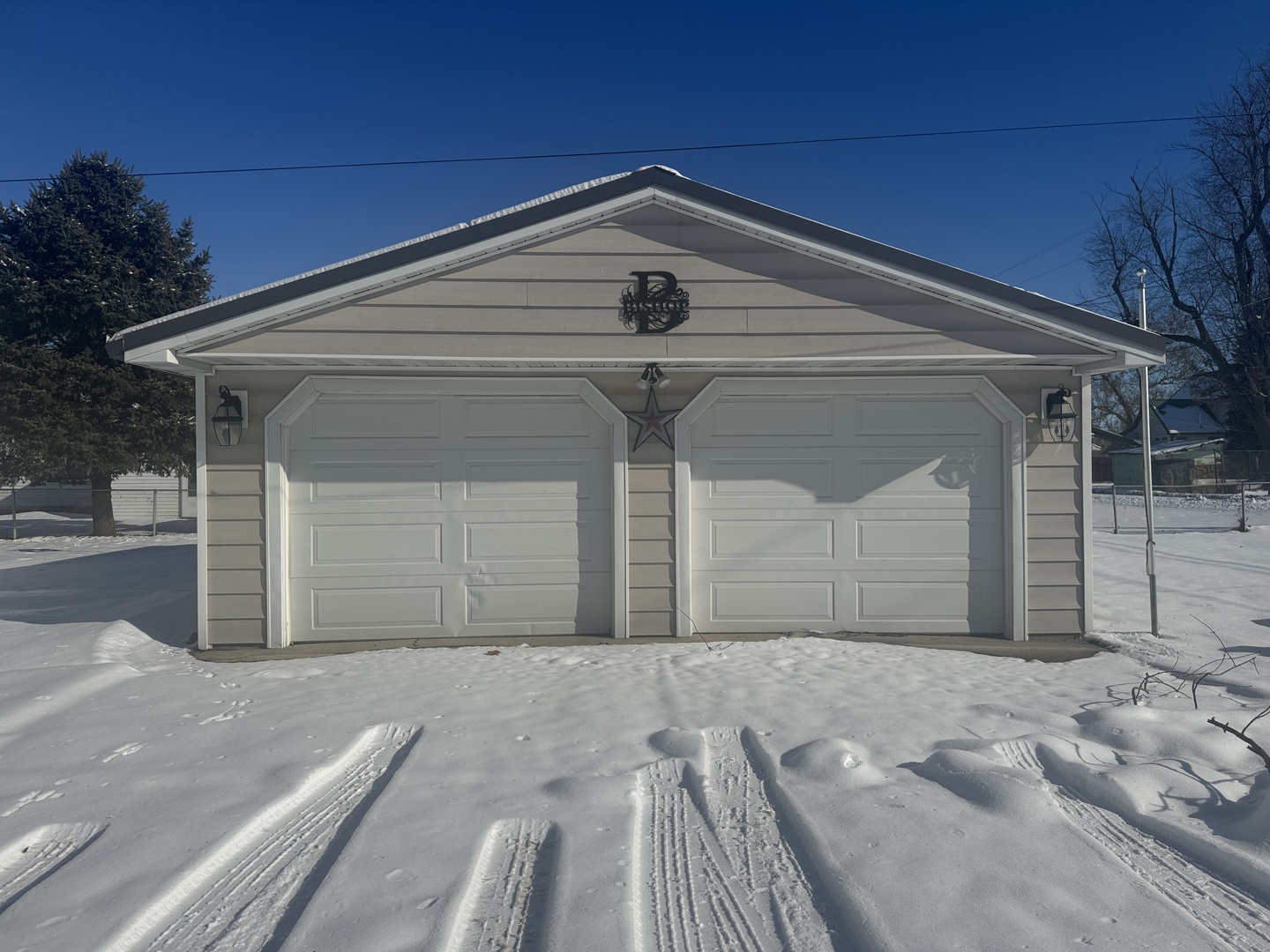 602 E Webster Street, Clinton, IL 61727