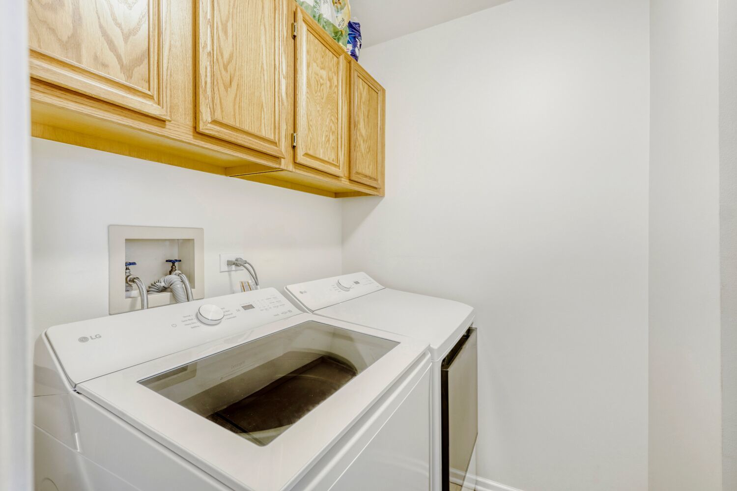 1619 Camberley Court #2, Bartlett, IL 60103