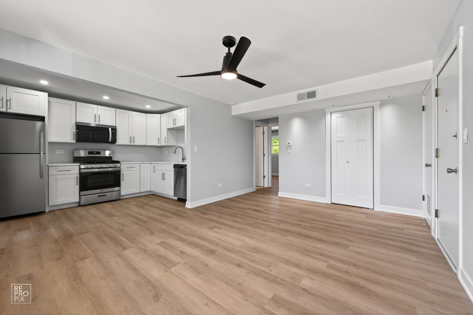 6758 W 64th Place #23, Chicago, IL 60638