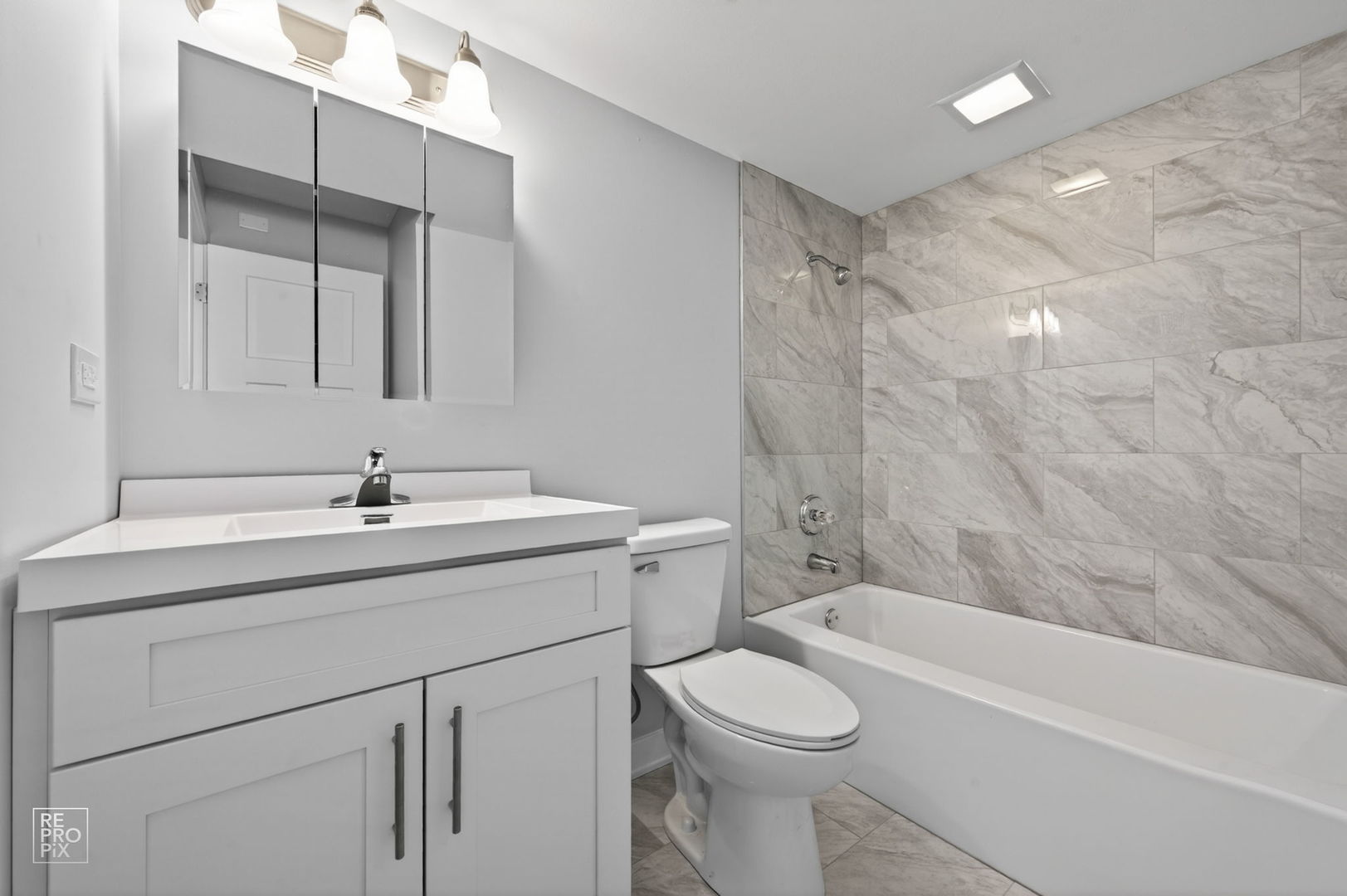 6758 W 64th Place #23, Chicago, IL 60638