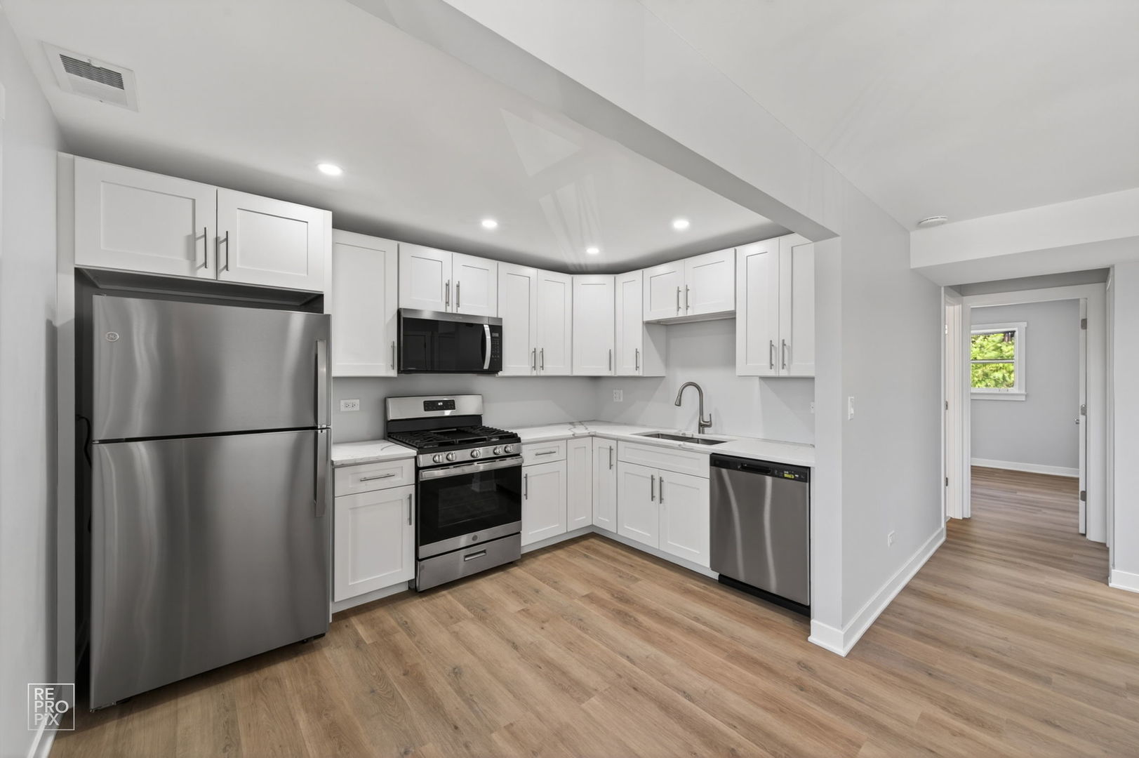 6758 W 64th Place #23, Chicago, IL 60638