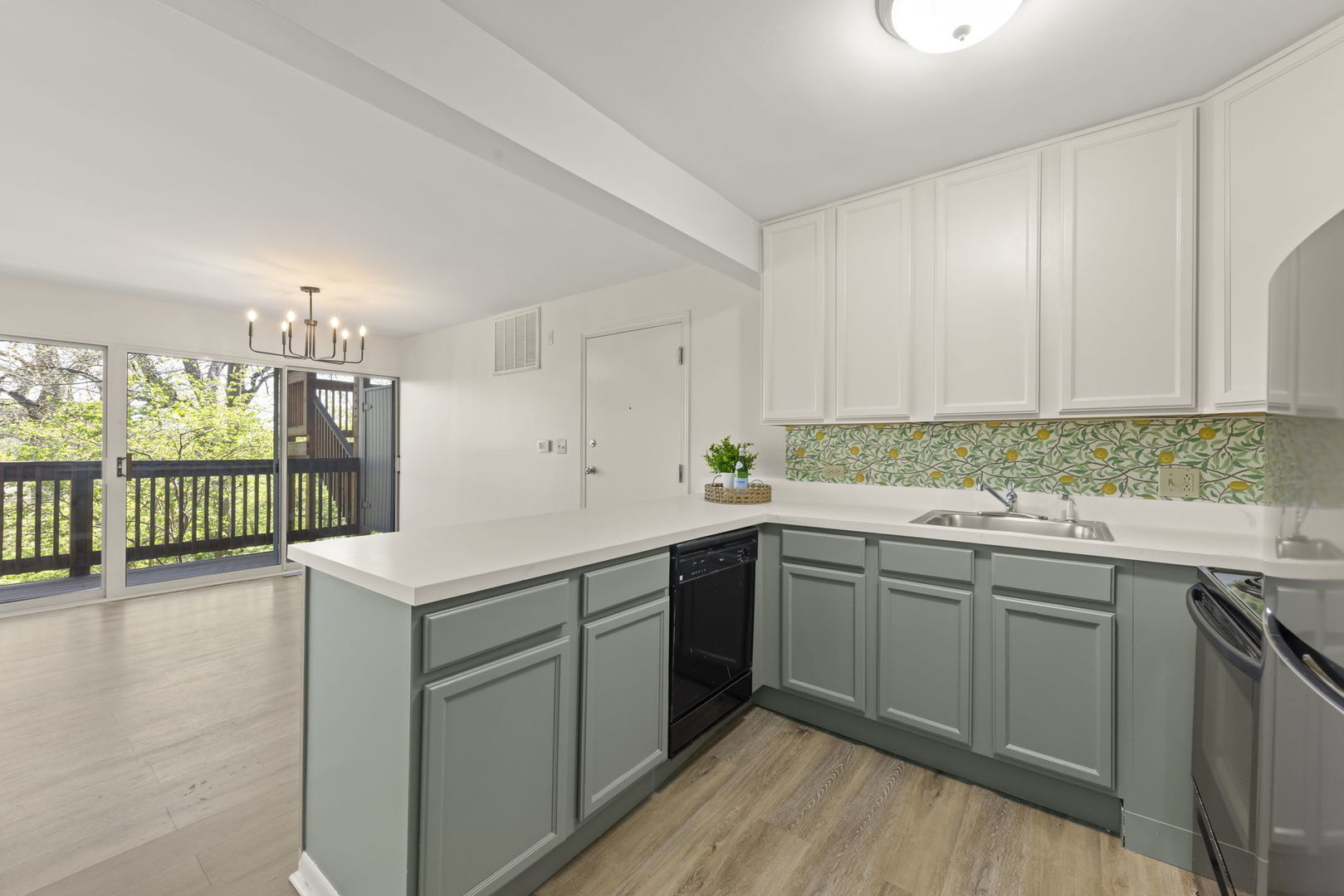 5821 Oakwood Drive #A, Lisle, IL 60532