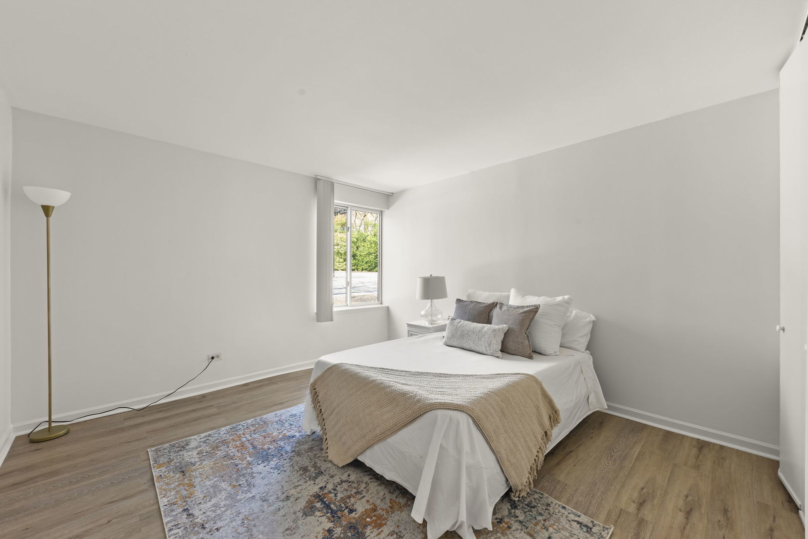 5821 Oakwood Drive #A, Lisle, IL 60532