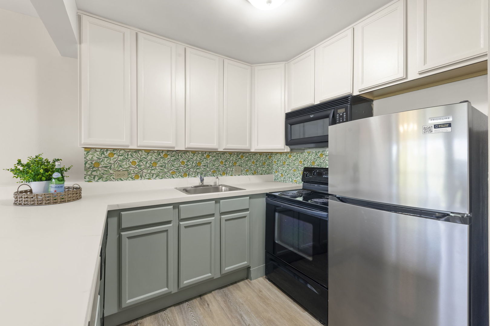 5821 Oakwood Drive #A, Lisle, IL 60532