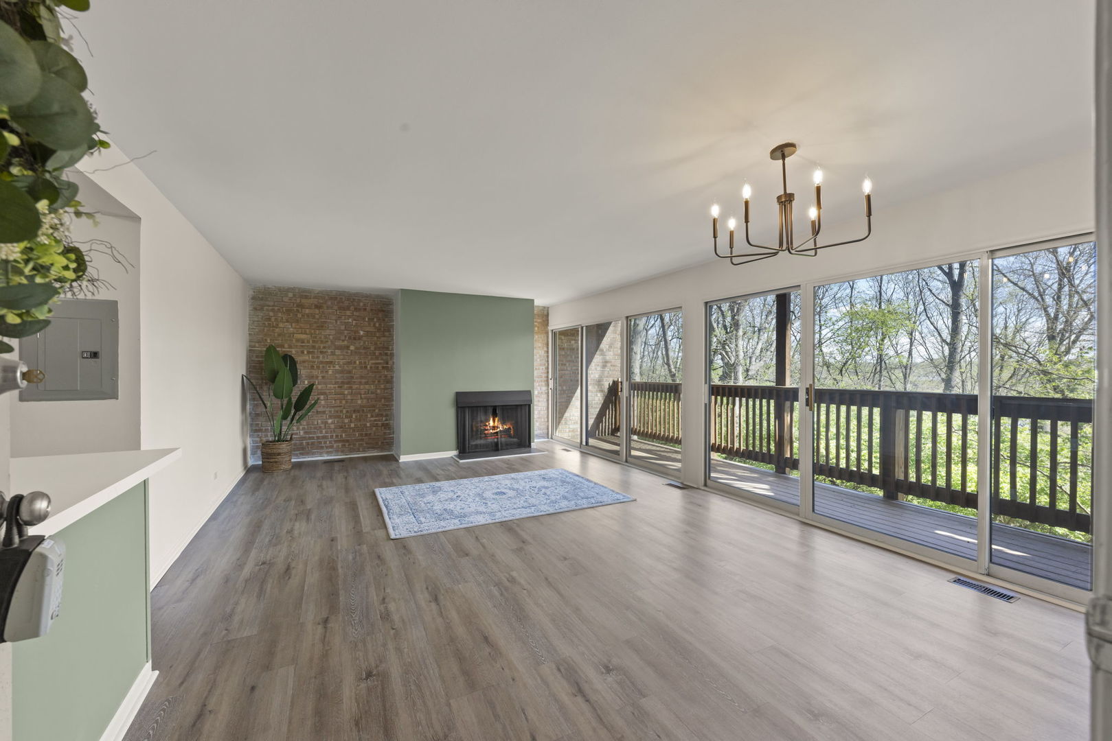 5821 Oakwood Drive #A, Lisle, IL 60532